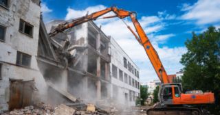Промышленный демонтаж зданий Сосногорск, цена от 3015 руб.